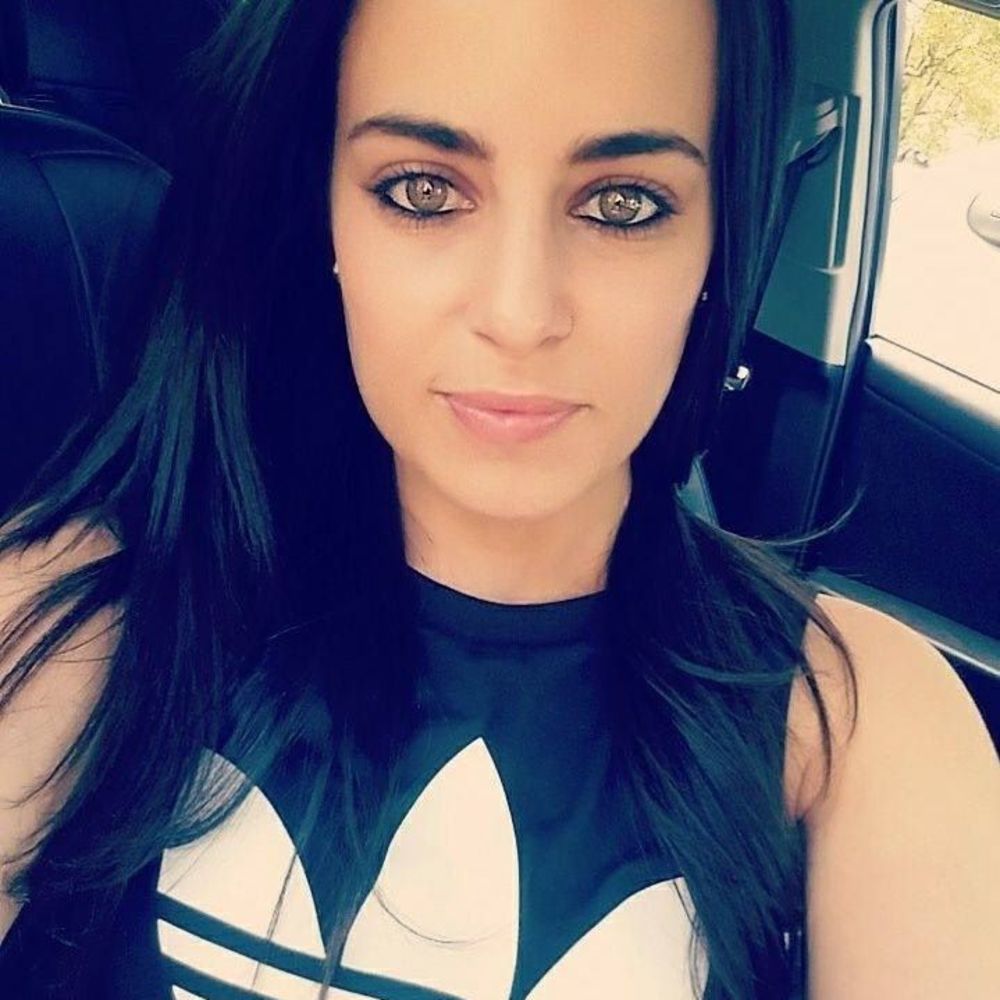 Meet your Posher, Courtney